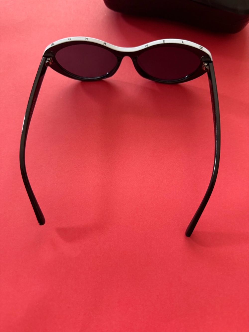 Black Sunglasses - Picture 7 of 16